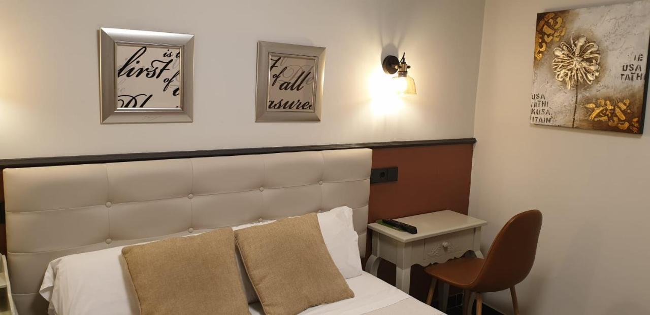 Hostal El Lechuguero Cascante Екстер'єр фото