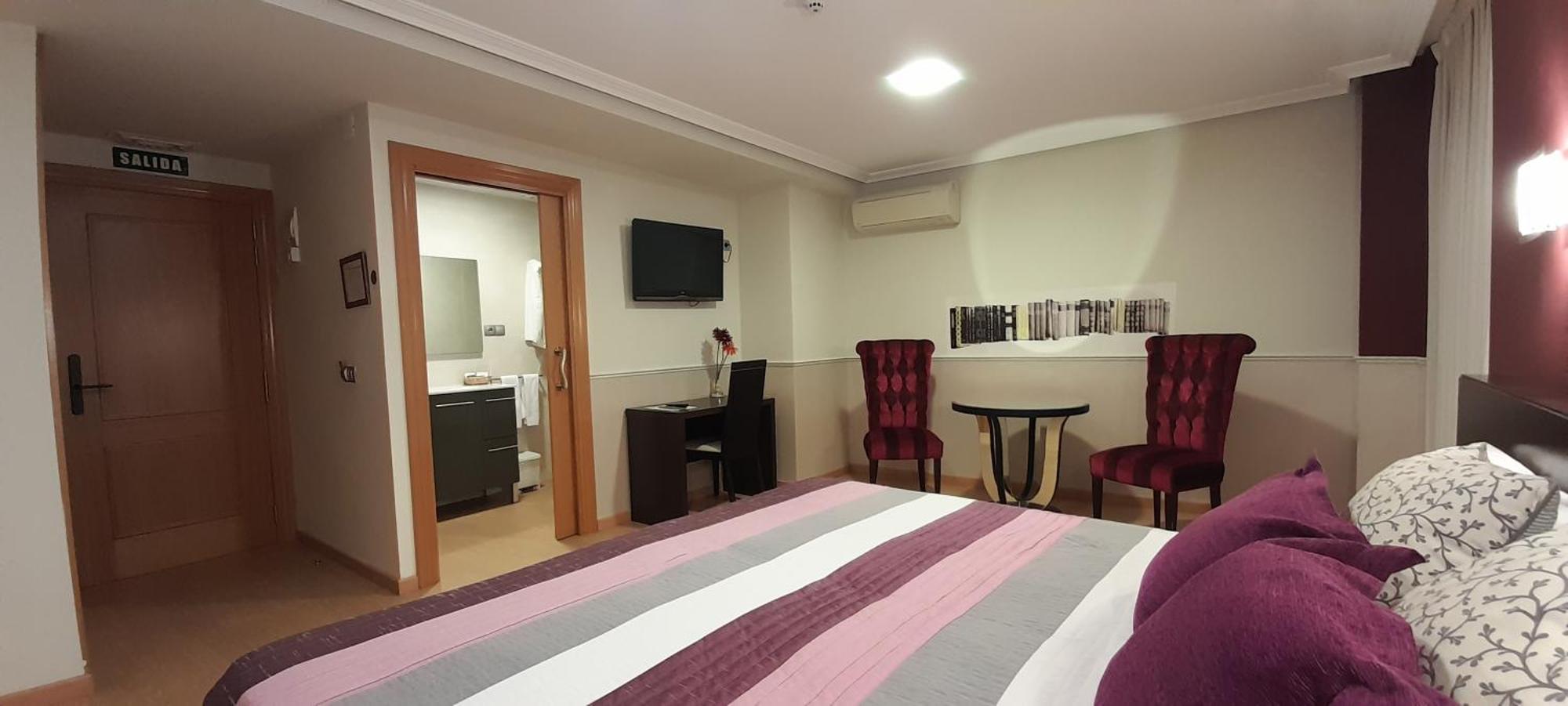 Hostal El Lechuguero Cascante Екстер'єр фото