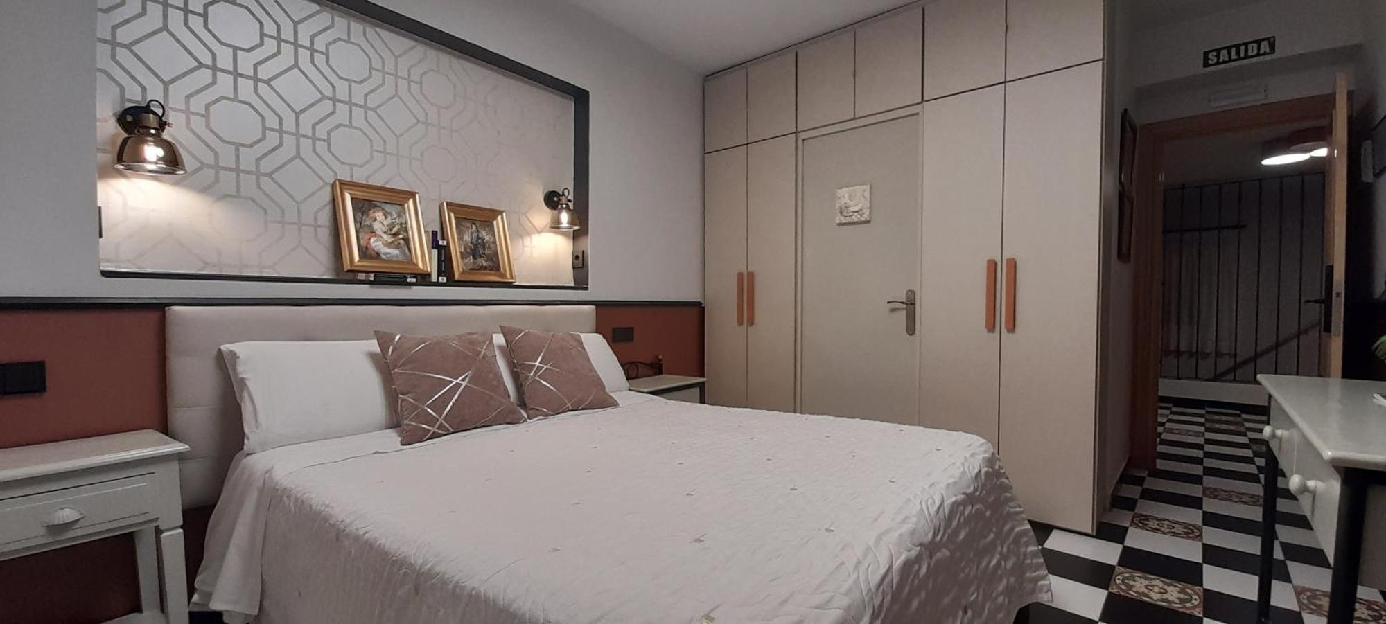 Hostal El Lechuguero Cascante Екстер'єр фото