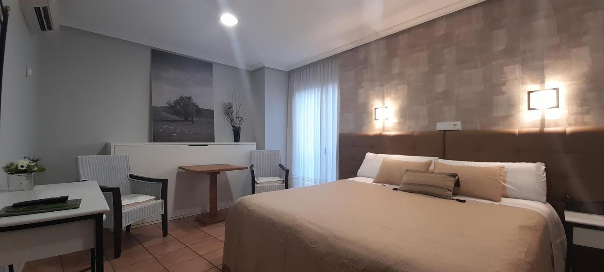 Hostal El Lechuguero Cascante Екстер'єр фото