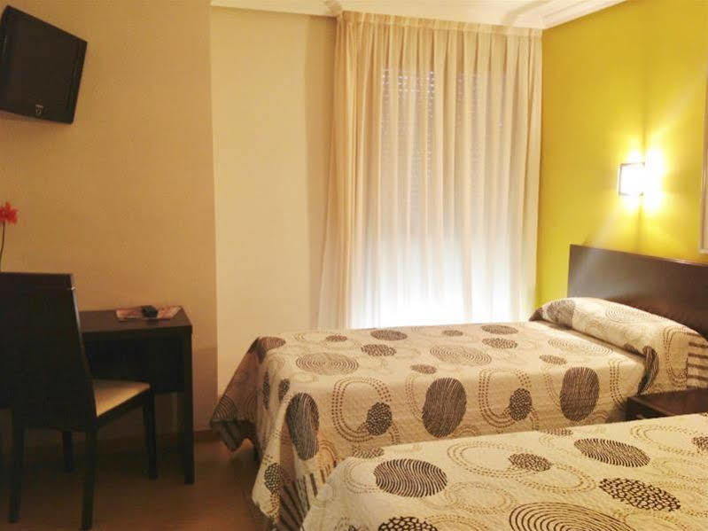 Hostal El Lechuguero Cascante Екстер'єр фото