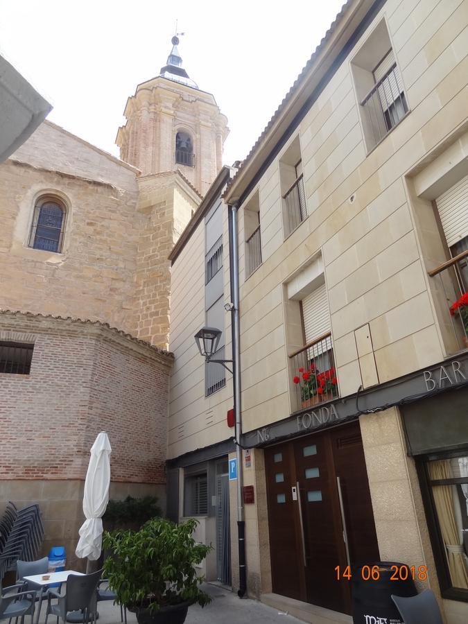 Hostal El Lechuguero Cascante Екстер'єр фото