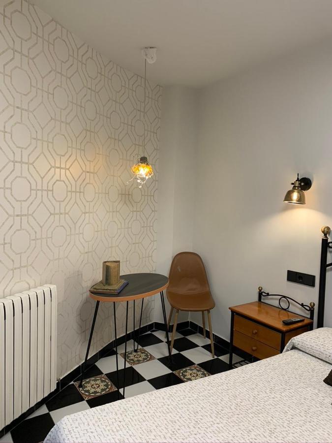 Hostal El Lechuguero Cascante Екстер'єр фото